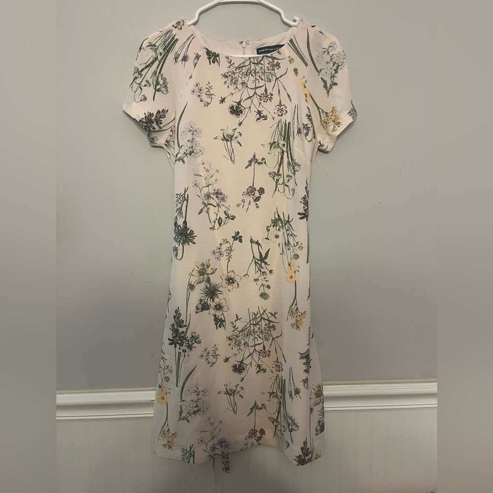 American Living Floral dress. NWOT. Size 4.
